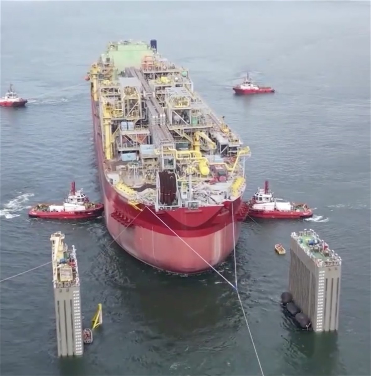 Enerji ve Tabii Kaynaklar Bakanı Alparslan Bayraktar, Türkiye'nin enerji filosunun yeni üyesi...