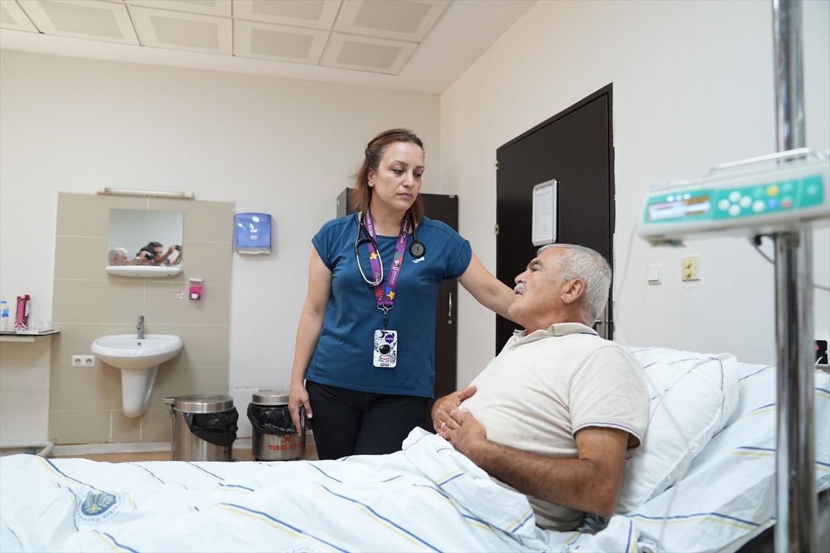 Erzurum'da doğadan toplanan mantardan zehirlenen 12 kişi, Atatürk Üniversitesi Eğitim ve Araştırma...