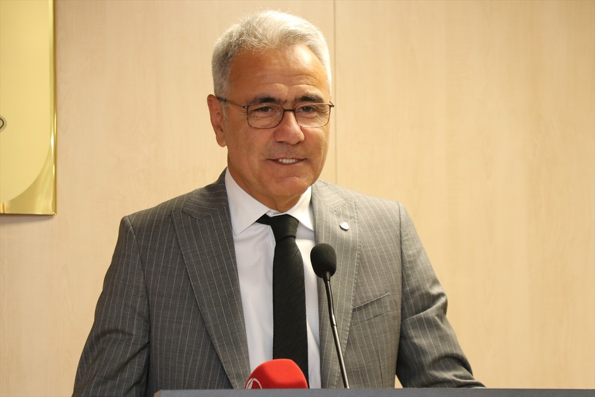 Erzurum Kongresi'nin 105. yıl dönümü dolayısıyla Erzurum ile Sivas Ticaret ve Sanayi Odaları'nın...