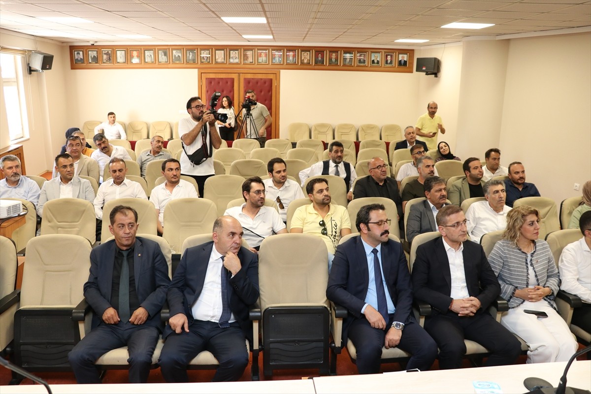 Erzurum Kongresi'nin 105. yıl dönümü dolayısıyla Erzurum ile Sivas Ticaret ve Sanayi Odaları'nın...