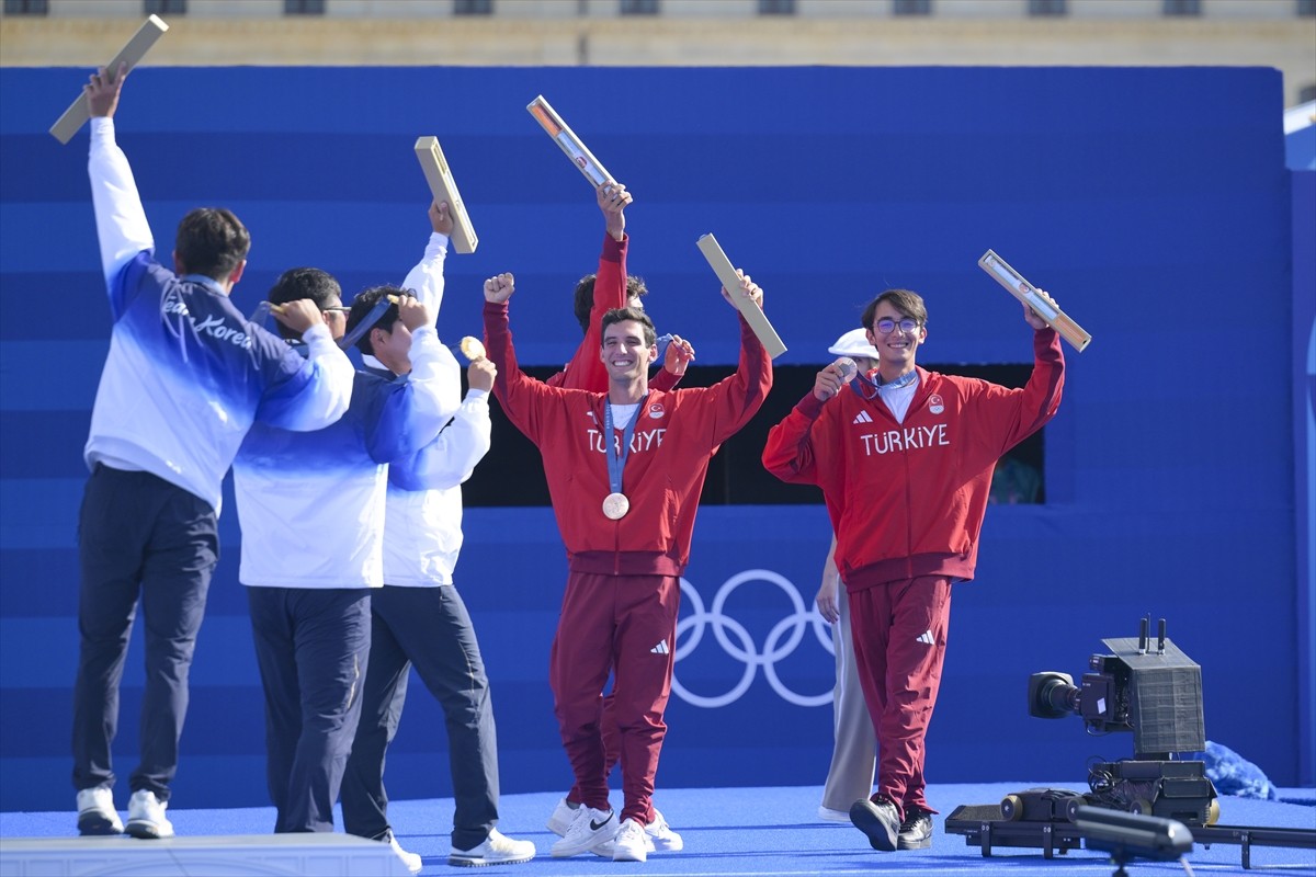 Fransa'da düzenlenen Paris 2024 Olimpiyat Oyunları'nın üçüncü gününde Okçuluk Klasik Yay Takım...