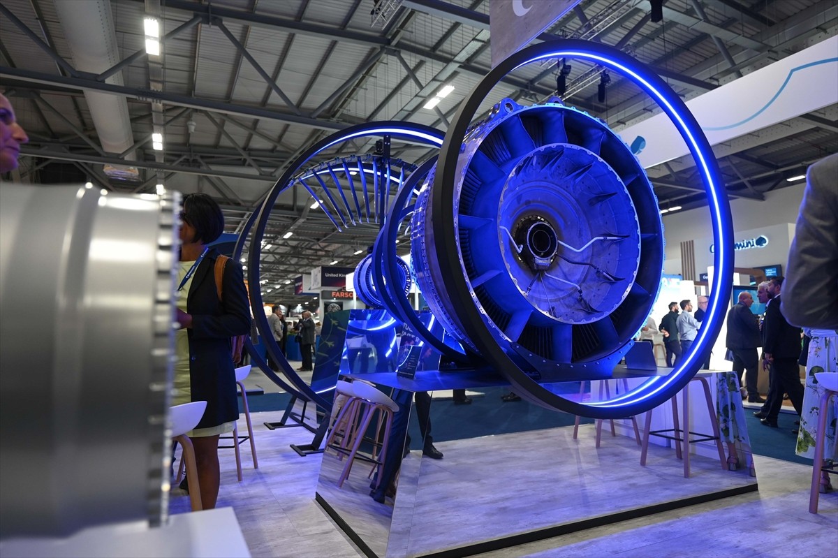 Havacılık, savunma ve uzay sanayisinin dünyadaki en prestijli etkinliklerinden "Farnborough...