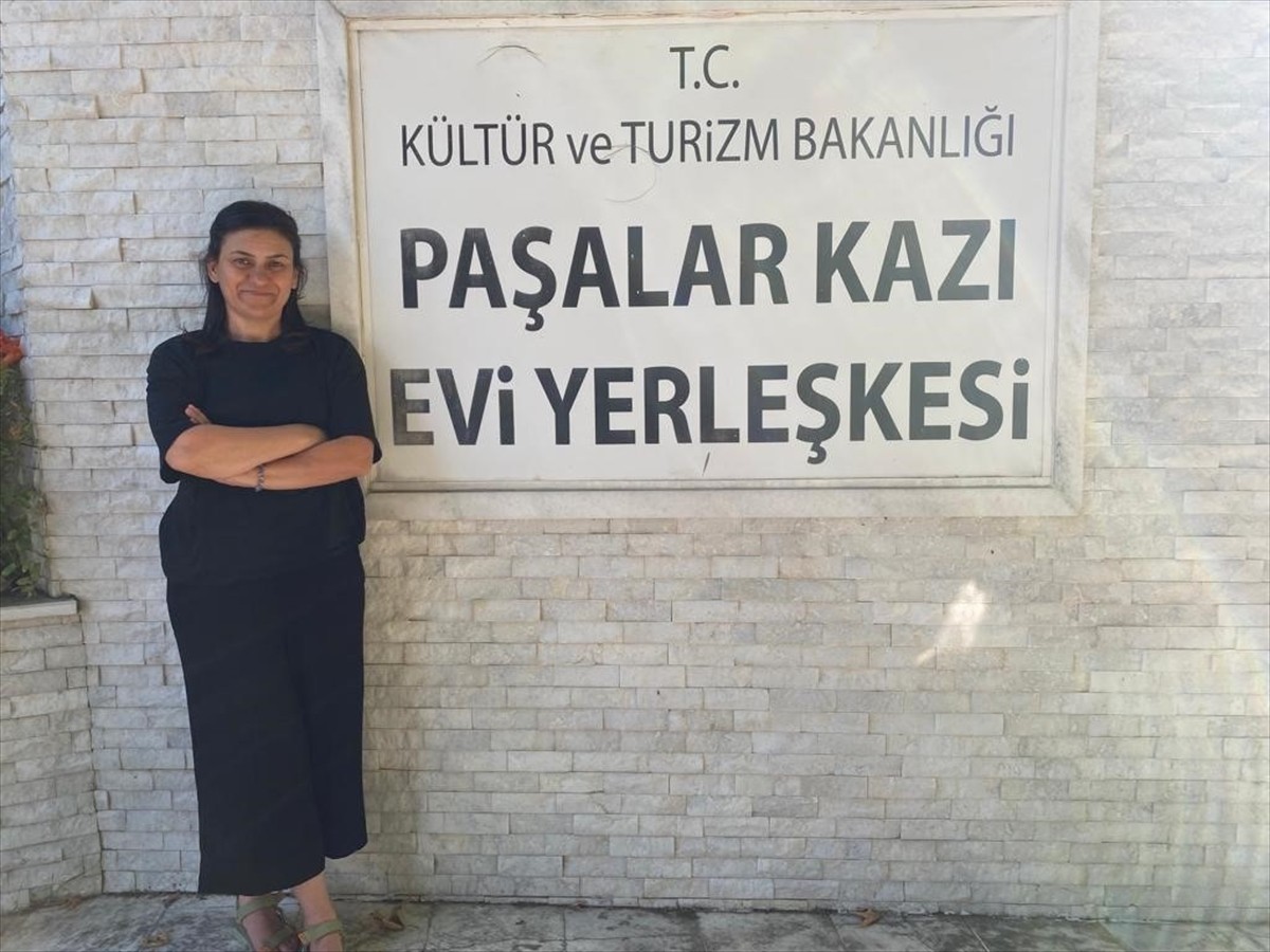 Hitit Üniversitesi'nin arkeoloji, antropoloji ve sanat tarihi bölümlerinden akademisyenler...