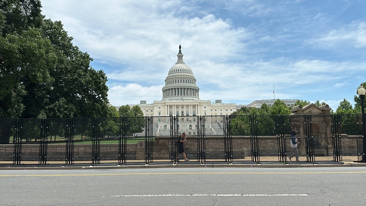 İsrail Başbakanı Binyamin Netanyahu'yu yarınki ortak oturumda ağırlamaya hazırlanan ABD Kongre...