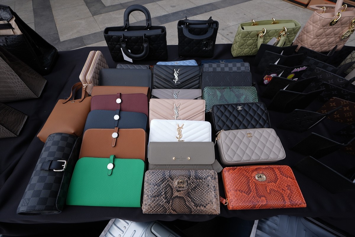 İstanbul Kaçakçılık Suçlarıyla Mücadele Şube Müdürlüğü ekiplerince düzenlenen operasyonda, yurda...