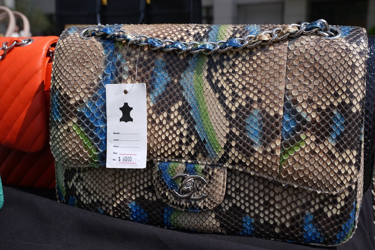 İstanbul Kaçakçılık Suçlarıyla Mücadele Şube Müdürlüğü ekiplerince düzenlenen operasyonda, yurda...