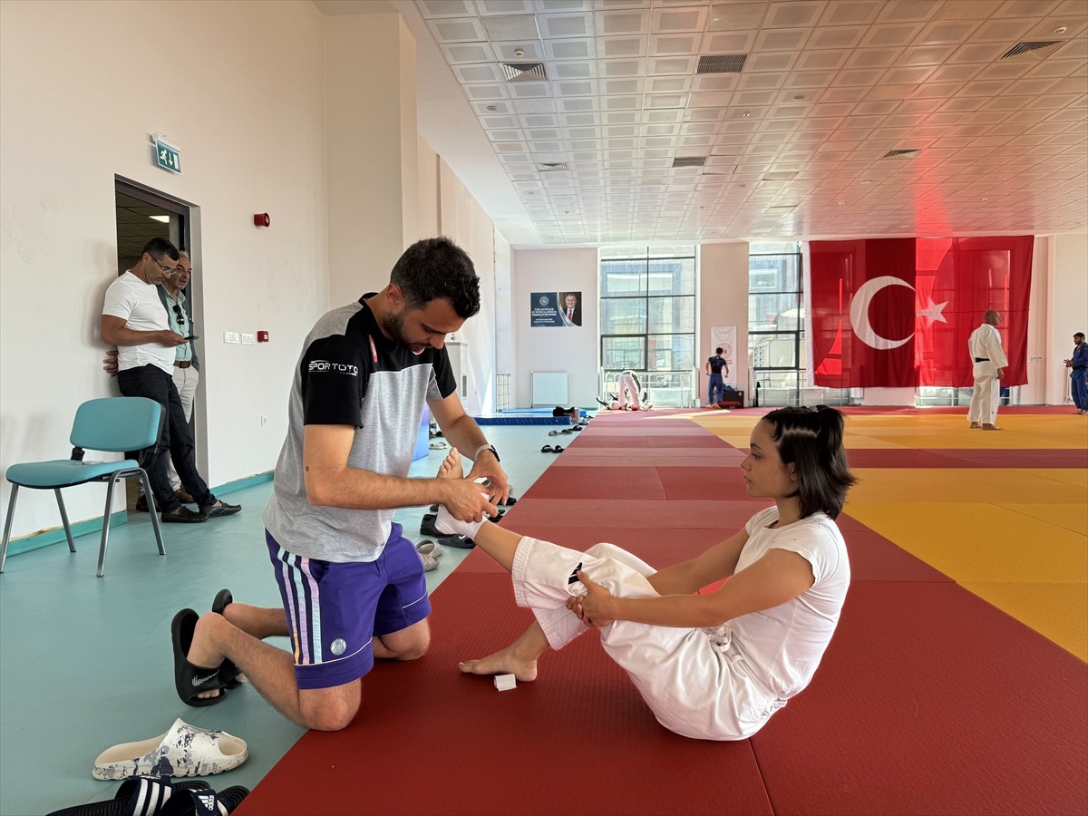 Kastamonu Olimpiyat Hazırlık ve Kamp Eğitim Merkezi'nde olimpiyatlara hazırlanan Türkiye Judo...