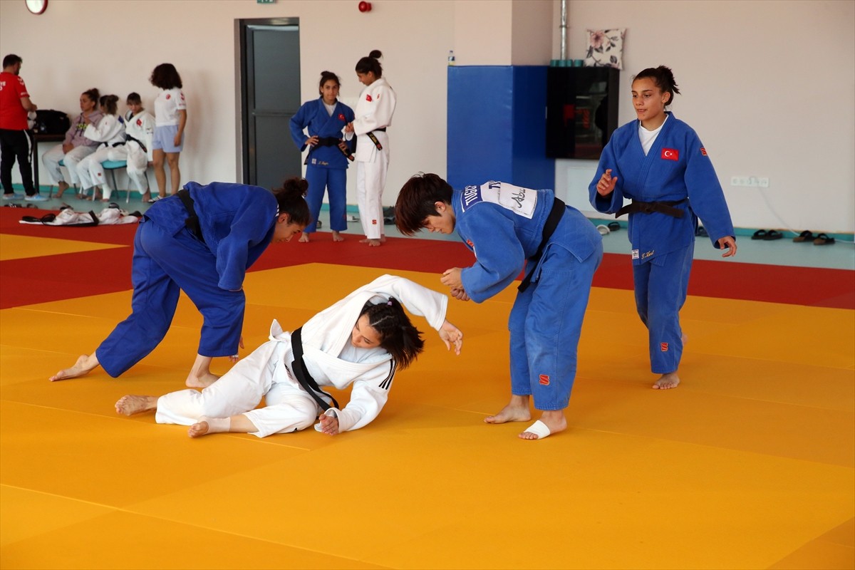Kastamonu Olimpiyat Hazırlık ve Kamp Eğitim Merkezi'nde olimpiyatlara hazırlanan Türkiye Judo...