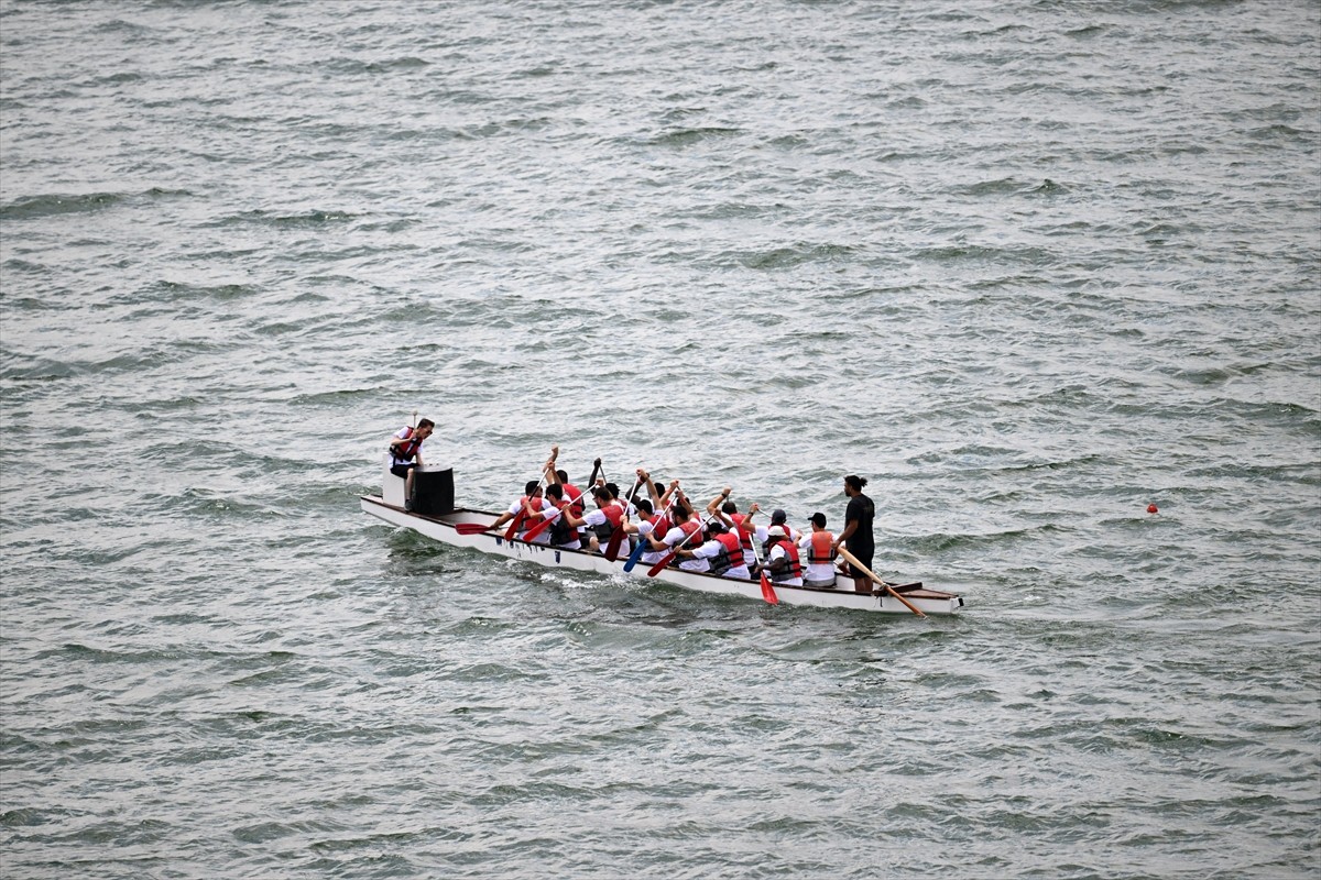 Kayseri'de Yamula Barajı gölündeki Dragon Festivali seri yarışlarla başladı. Kocasinan Belediyesi...