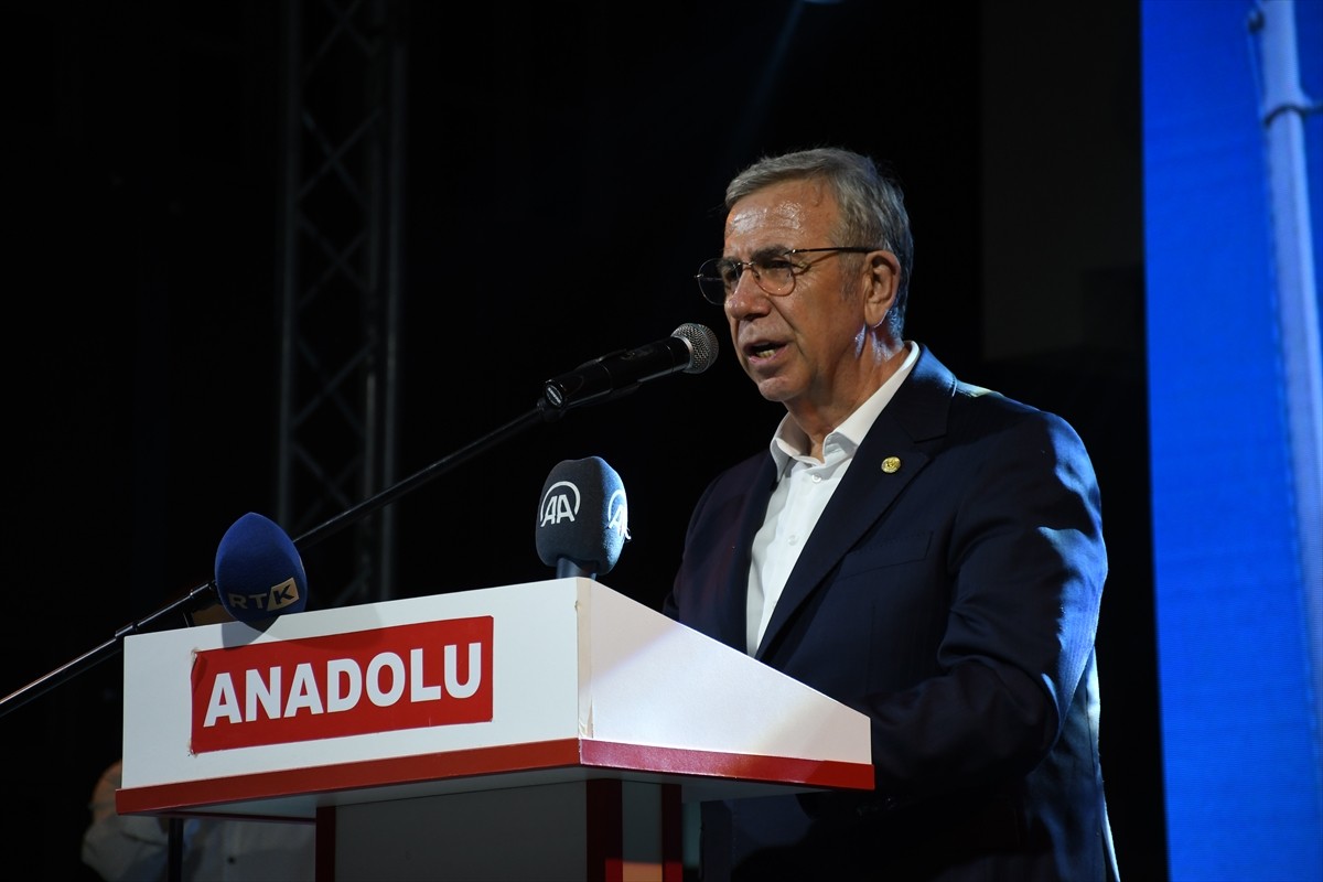 Kosova'nın tek Türk belediyesi Mamuşa’da “Uluslararası Domates Festivali” yapıldı. 