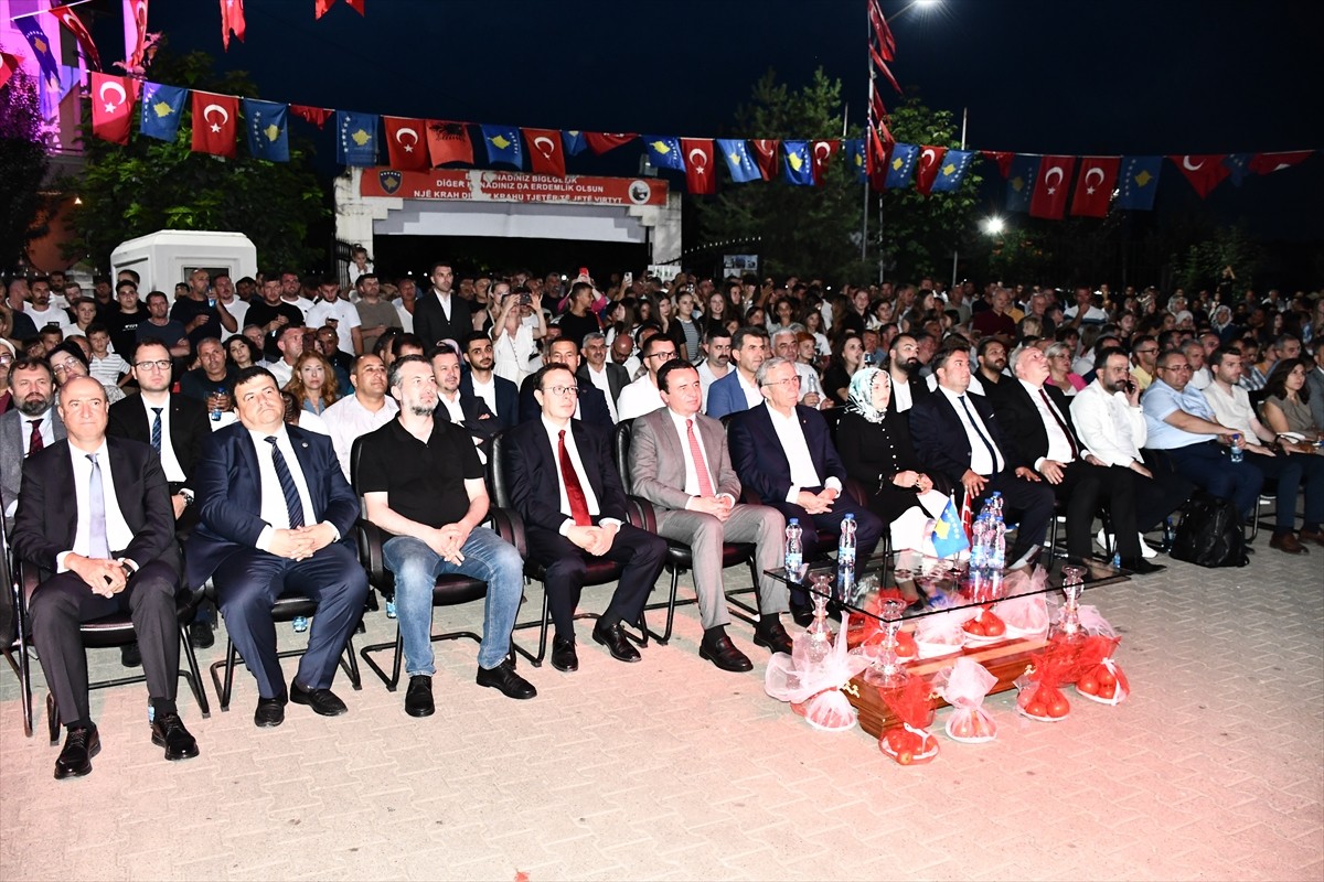 Kosova'nın tek Türk belediyesi Mamuşa’da “Uluslararası Domates Festivali” yapıldı. 