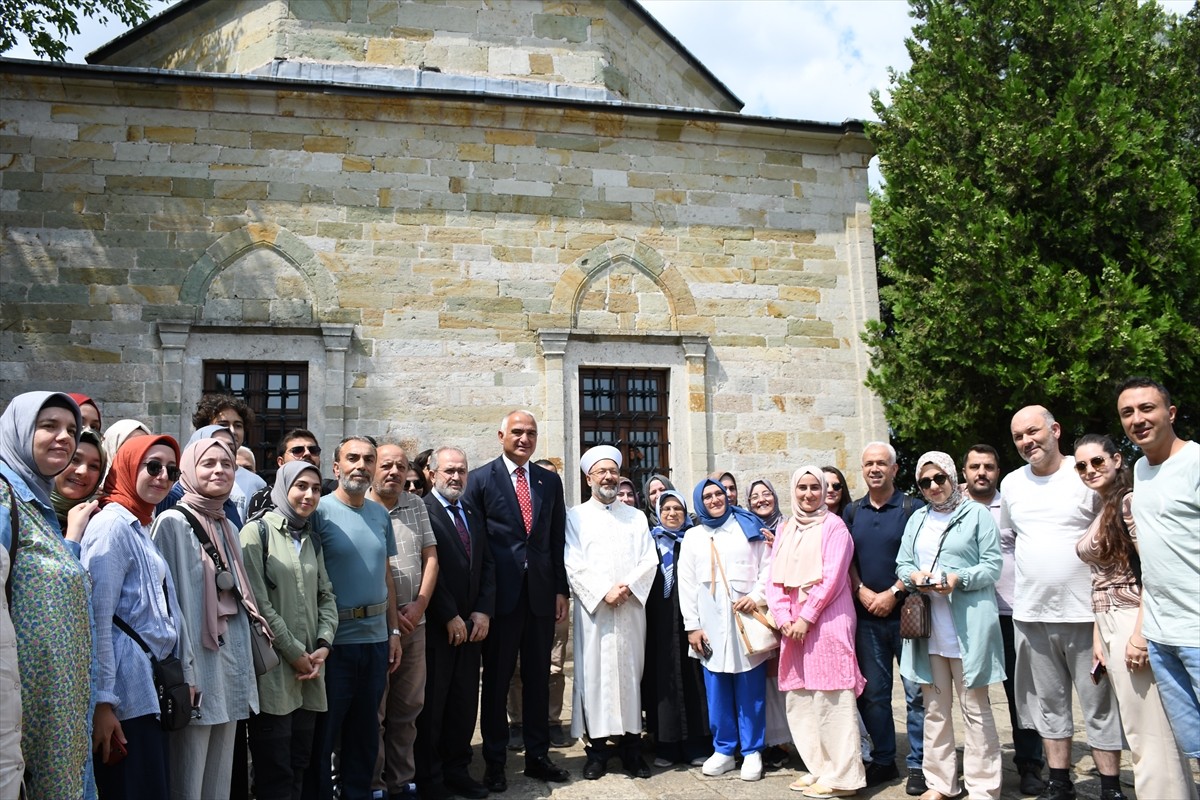 Kültür ve Turizm Bakanı Mehmet Nuri Ersoy (sağda), Kosova'ya günübirlik ziyareti kapsamında...