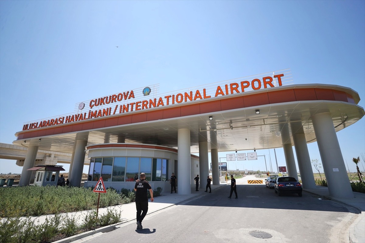 Mersin'de yapılan Çukurova Uluslararası Havalimanı'nın resmi açılışının, 10 Ağustos'ta...