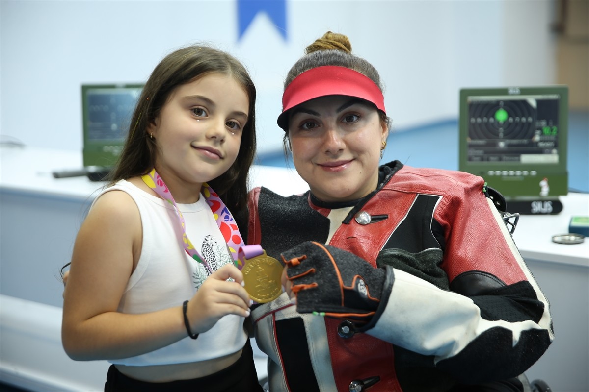 Milli paralimpik atıcı Çağla Baş, Paris 2024 Paralimpik Oyunları'ndan madalyayla dönmeyi...