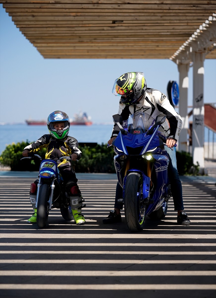 Motosiklet üzerinde henüz 5 yaşında 2 kupa ve bir madalya kazanan Atlas Pars Pehlivan, milli...