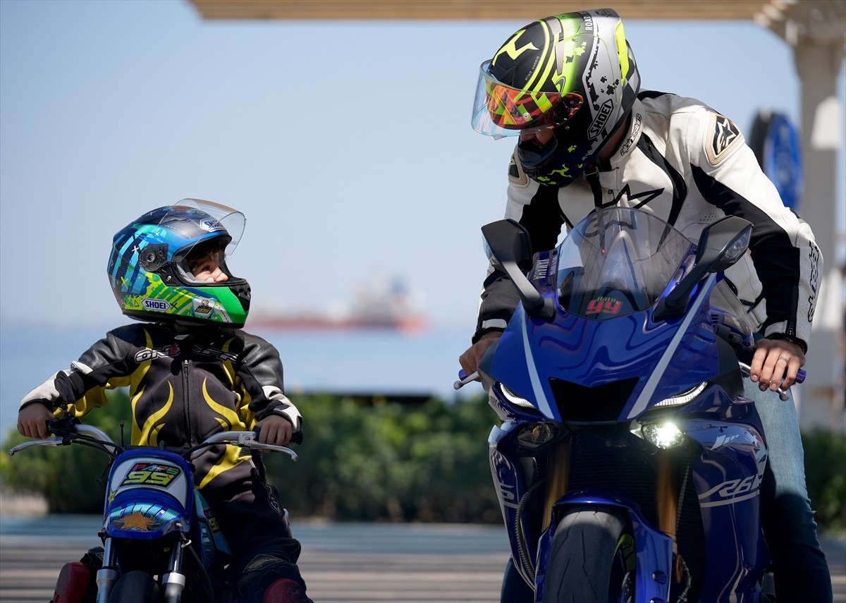 Motosiklet üzerinde henüz 5 yaşında 2 kupa ve bir madalya kazanan Atlas Pars Pehlivan, milli...