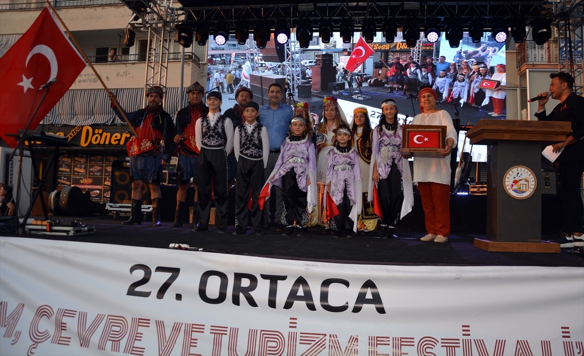 Muğla'nın Ortaca ilçesinde bu yıl 27'ncisi gerçekleştirilen "Ortaca Tarım, Çevre ve Turizm...