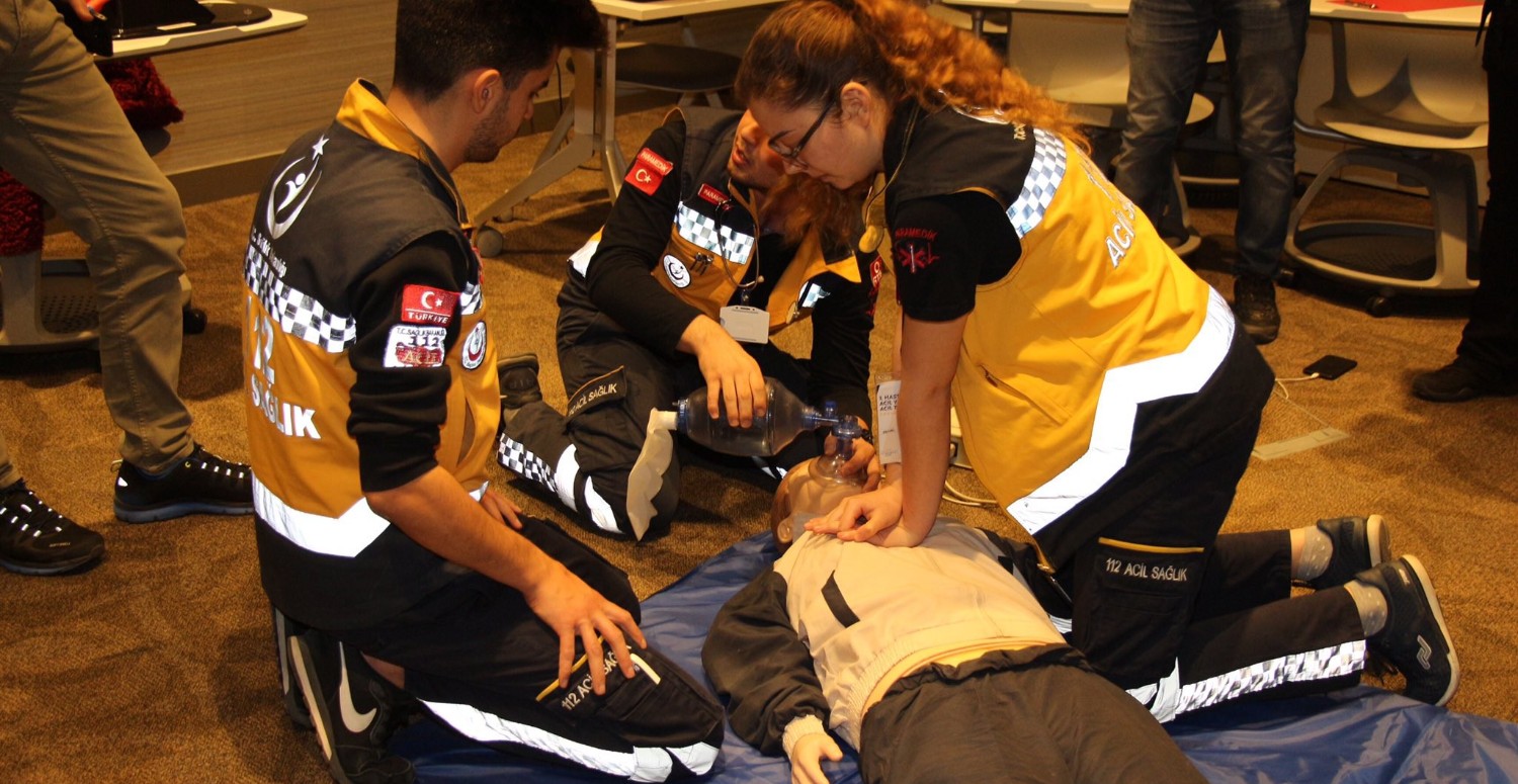 Paramedik ATT Ambulans Şoförü iş ilanı