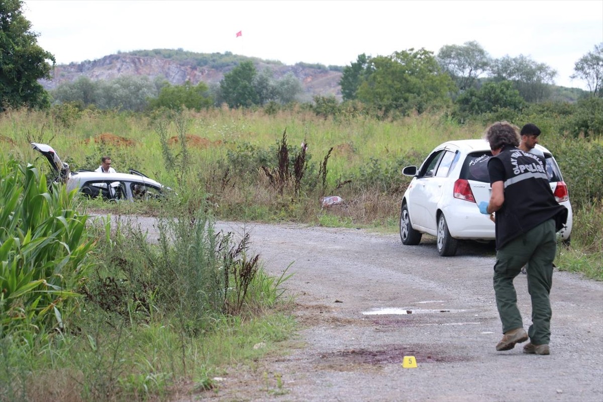Sakarya'da eski Ferizli Belediye Başkanı Ahmet Soğuk, uğradığı silahlı saldırı sonucu hayatını...