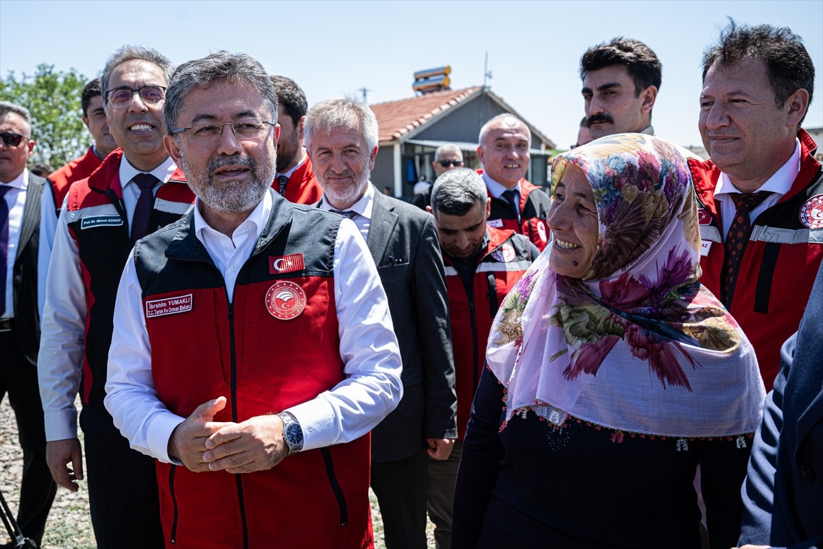 Tarım ve Orman Bakanı İbrahim Yumaklı, Ayaş'ta Bakanlığının desteklerinden yararlanan bir...