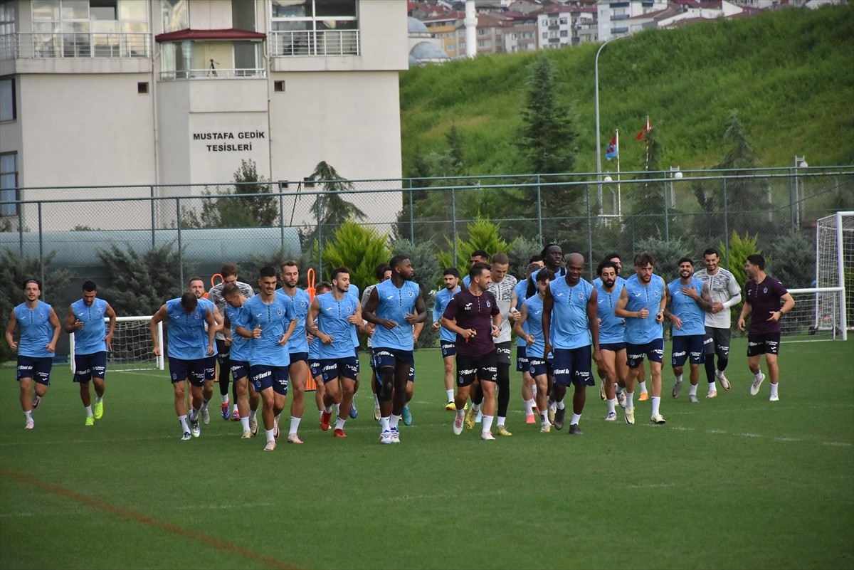 Trabzonspor, UEFA Avrupa Ligi 2. eleme turu rövanş müsabakasında yarın sahasında Slovakya'nın...