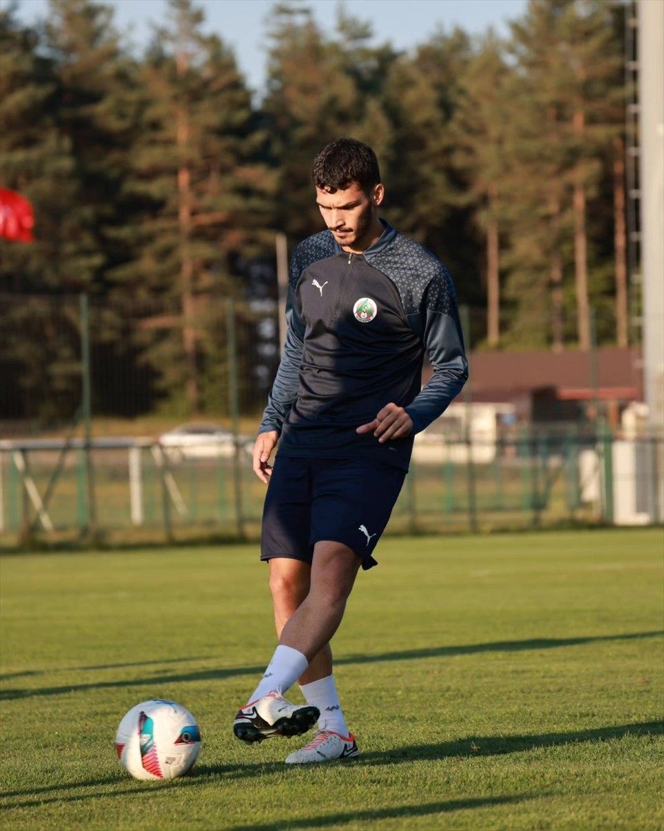 Trendyol Süper Lig ekiplerinden Corendon Alanyaspor, yeni sezon hazırlıklarının 2. etabı için...