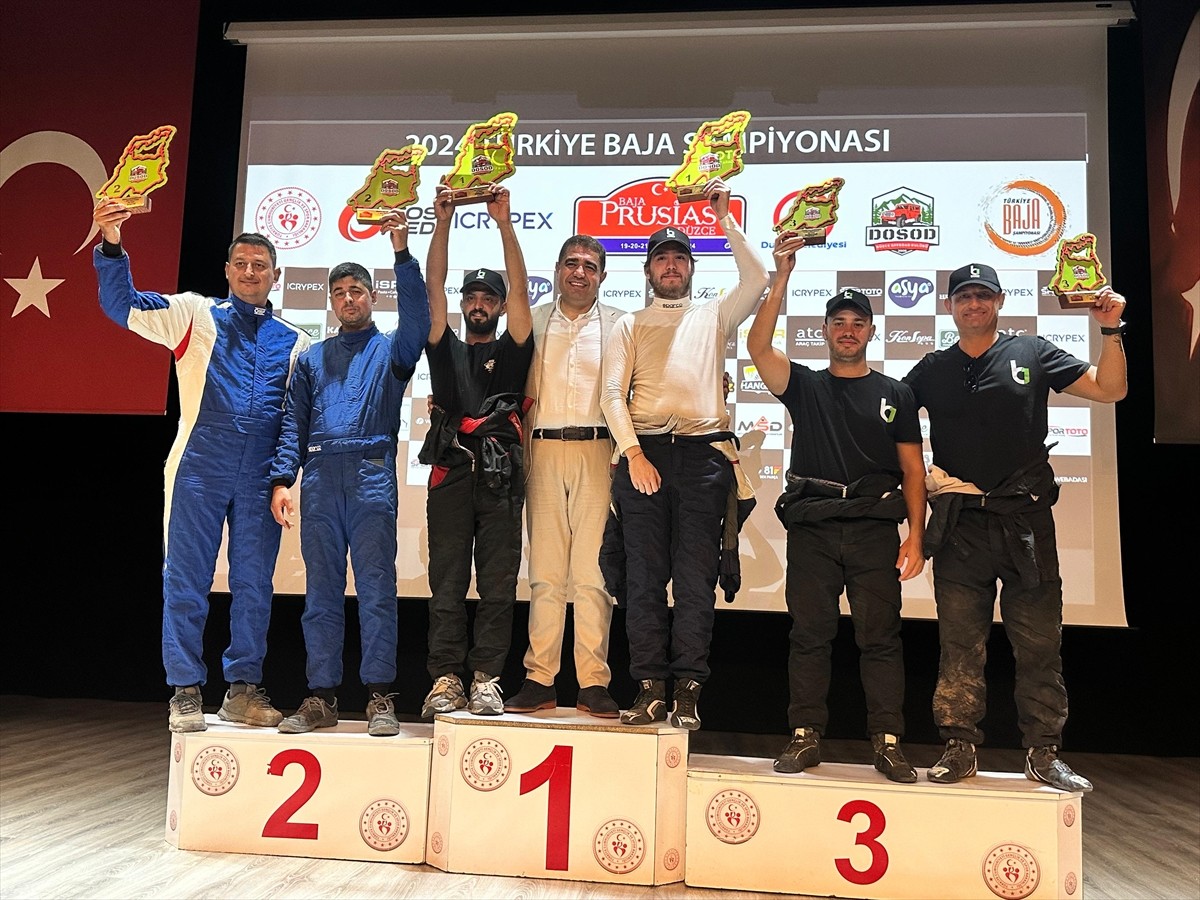 Türkiye Otomobil Sporları Federasyonu (TOSFED) tarafından Düzce'de düzenlenen 2024 Türkiye Baja...