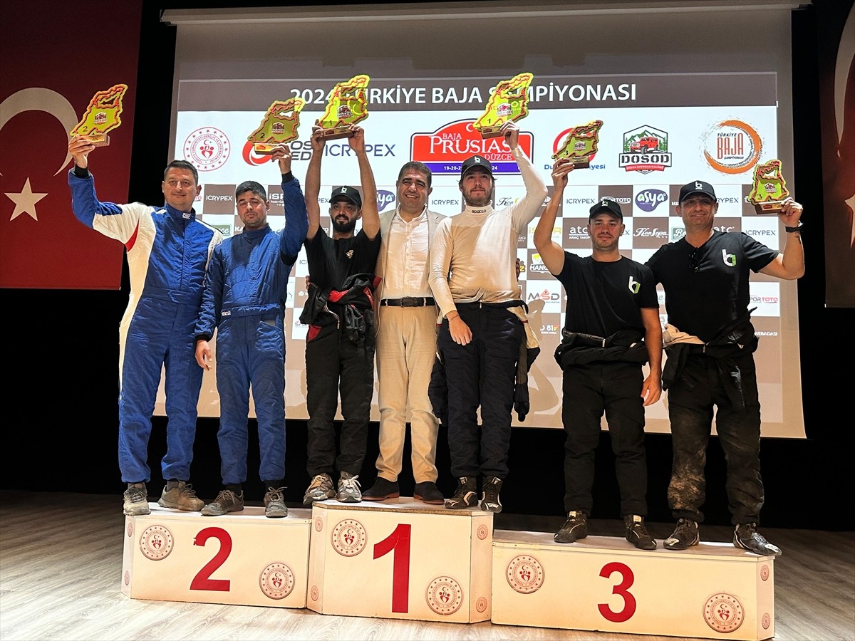 Türkiye Otomobil Sporları Federasyonu (TOSFED) tarafından Düzce'de düzenlenen 2024 Türkiye Baja...