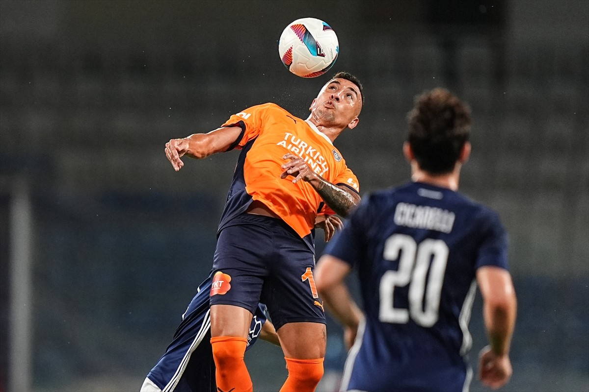 UEFA Avrupa Konferans Ligi 2. eleme turunda RAMS Başakşehir ile San Marino ekibi La Fiorita...