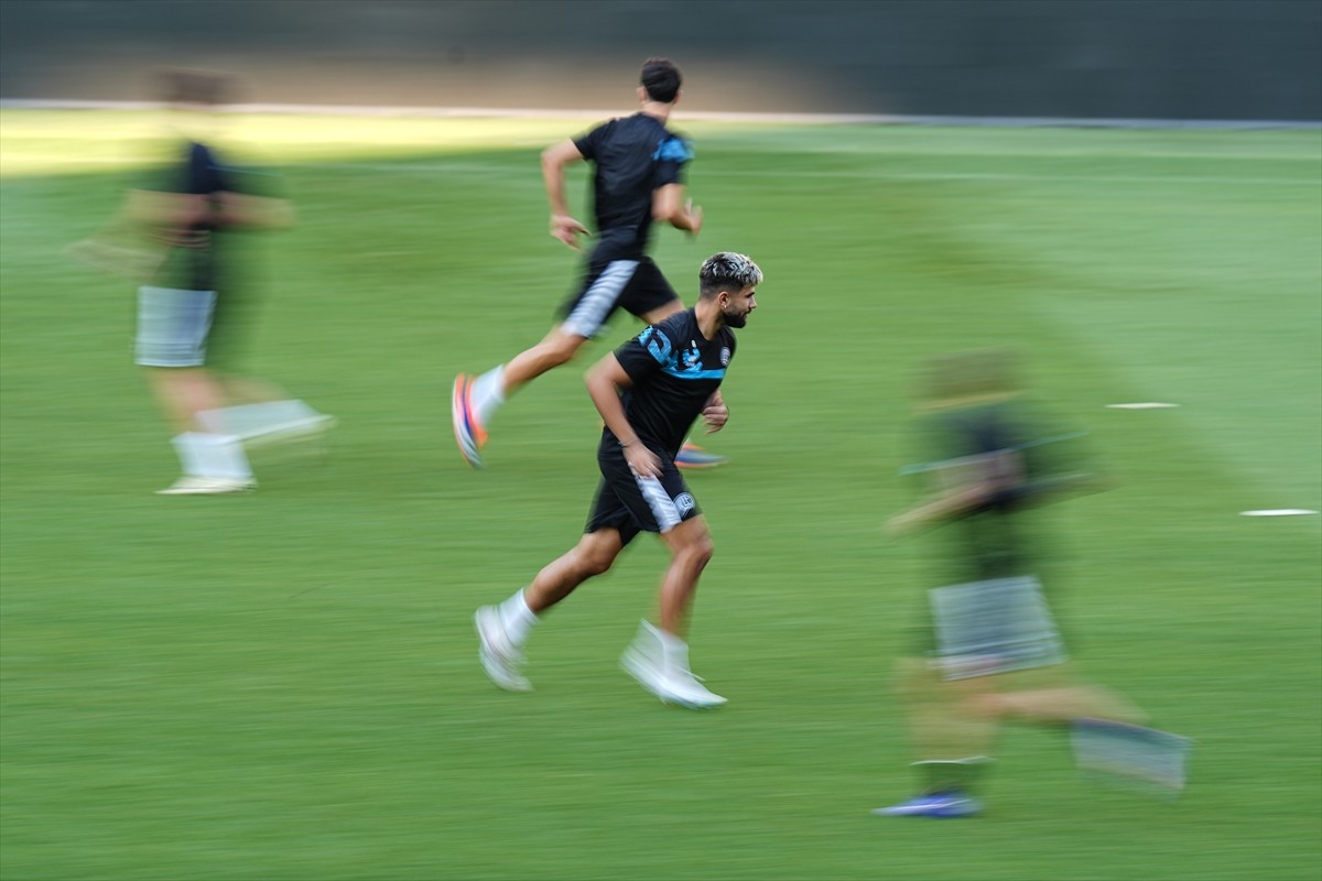 UEFA Şampiyonlar Ligi 2. eleme turu rövanş maçında yarın Fenerbahçe'ye konuk olacak Lugano...