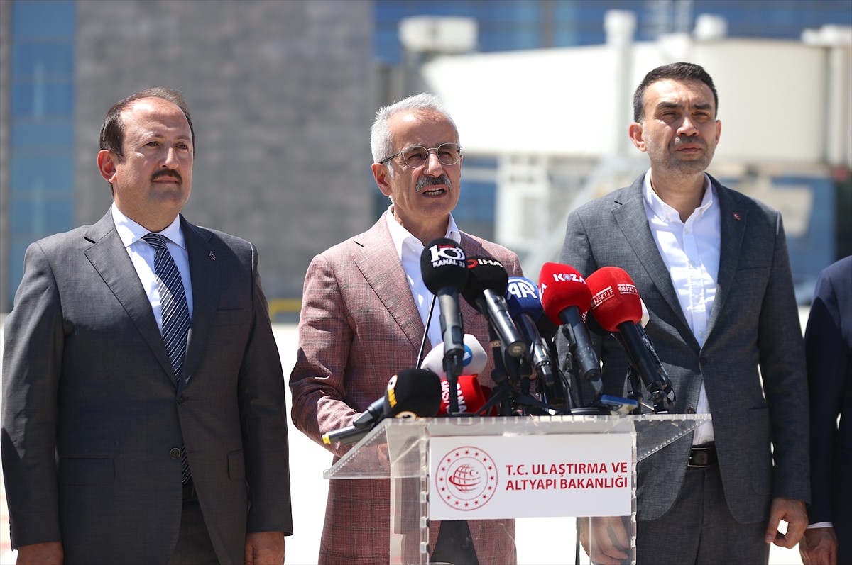 Ulaştırma ve Altyapı Bakanı Abdulkadir Uraloğlu, 10 Ağustos'ta Cumhurbaşkanı Recep Tayyip...