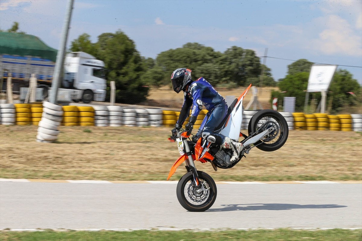 Uluslararası Motosiklet Federasyonu (FIM) tarafından düzenlenen Dünya Dayanıklılık Şampiyonası'nın...