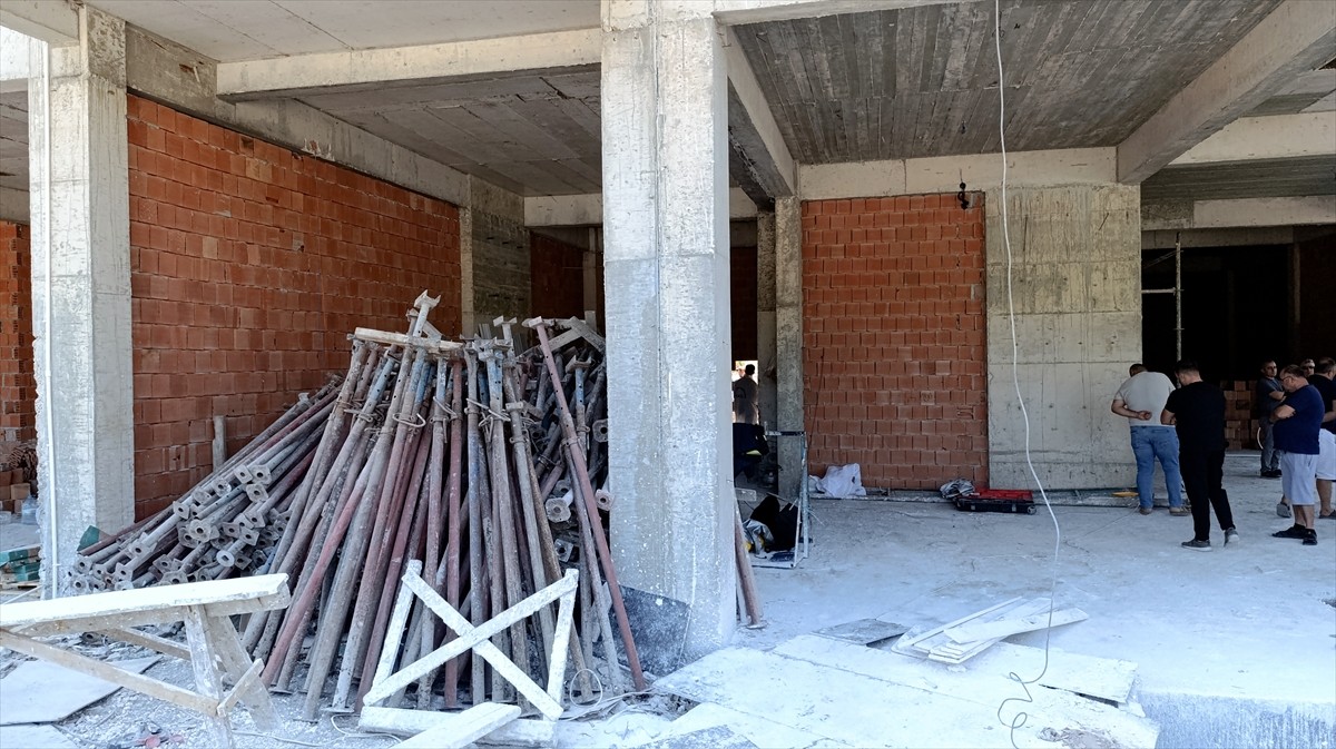 Amasya’da bir inşaatın havalandırma boşluğunda erkek cesedi bulundu.  