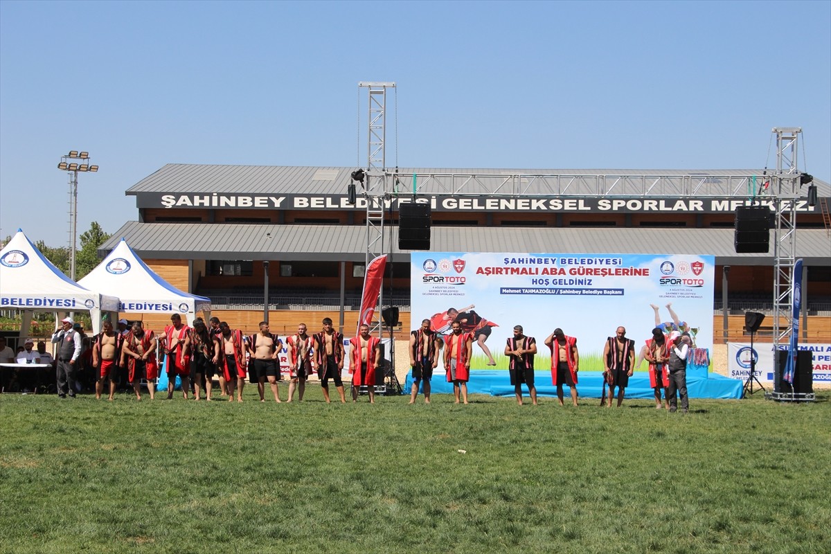 Aşırtmalı Aba Güreşi Türkiye Şampiyonası, Gaziantep'te başladı. Türkiye Geleneksel Güreşler...