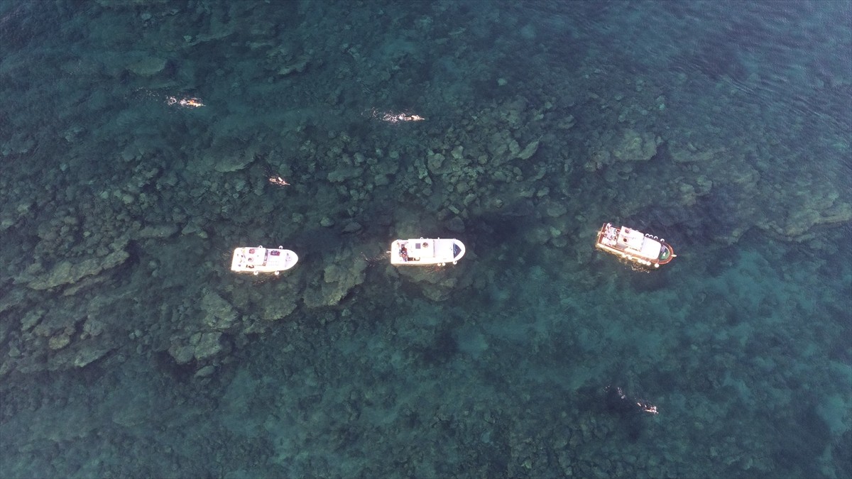 Çanakkale'de, Boğaziçi Olimpik Yüzme Kulübünce, Çanakkale Valiliği ile Türkiye Yüzme...