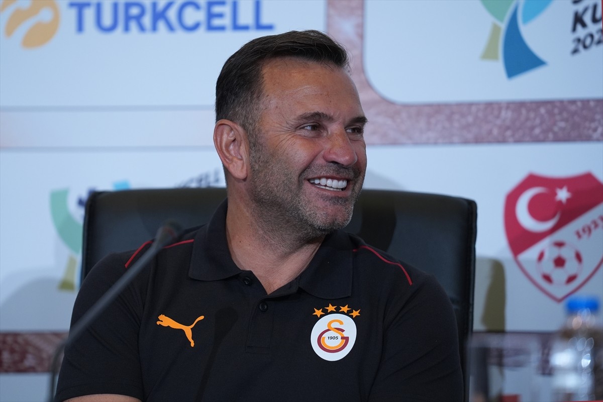 Geçen sezon Trendyol Süper Lig'de şampiyonluğa ulaşan Galatasaray ile Ziraat Türkiye Kupası'nı...