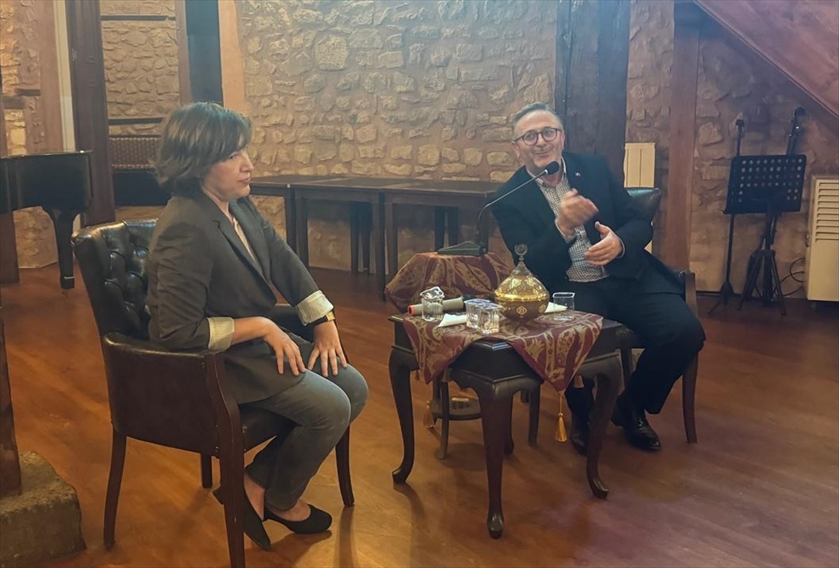 İstanbul İl Kültür ve Turizm Müdürlüğü tarafından "Osmanlı saatçiliğinin piri" olarak anılan Ahmet...