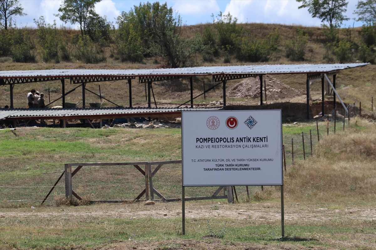 Kastamonu'nun Taşköprü ilçesi Zımbıllı Tepe mevkisinde yer alan ve Roma Dönemi'nde yayıldığı alan...