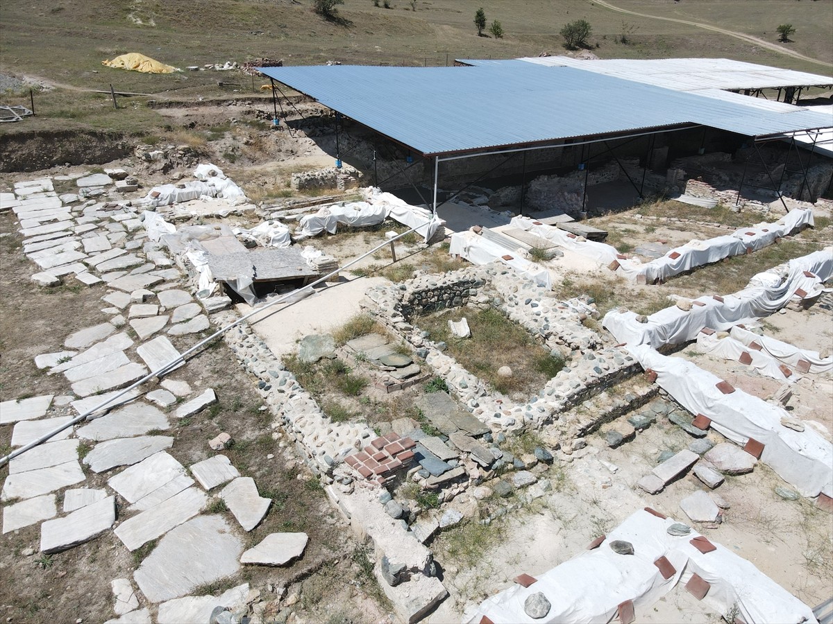 Kastamonu'nun Taşköprü ilçesi Zımbıllı Tepe mevkisinde yer alan ve Roma Dönemi'nde yayıldığı alan...
