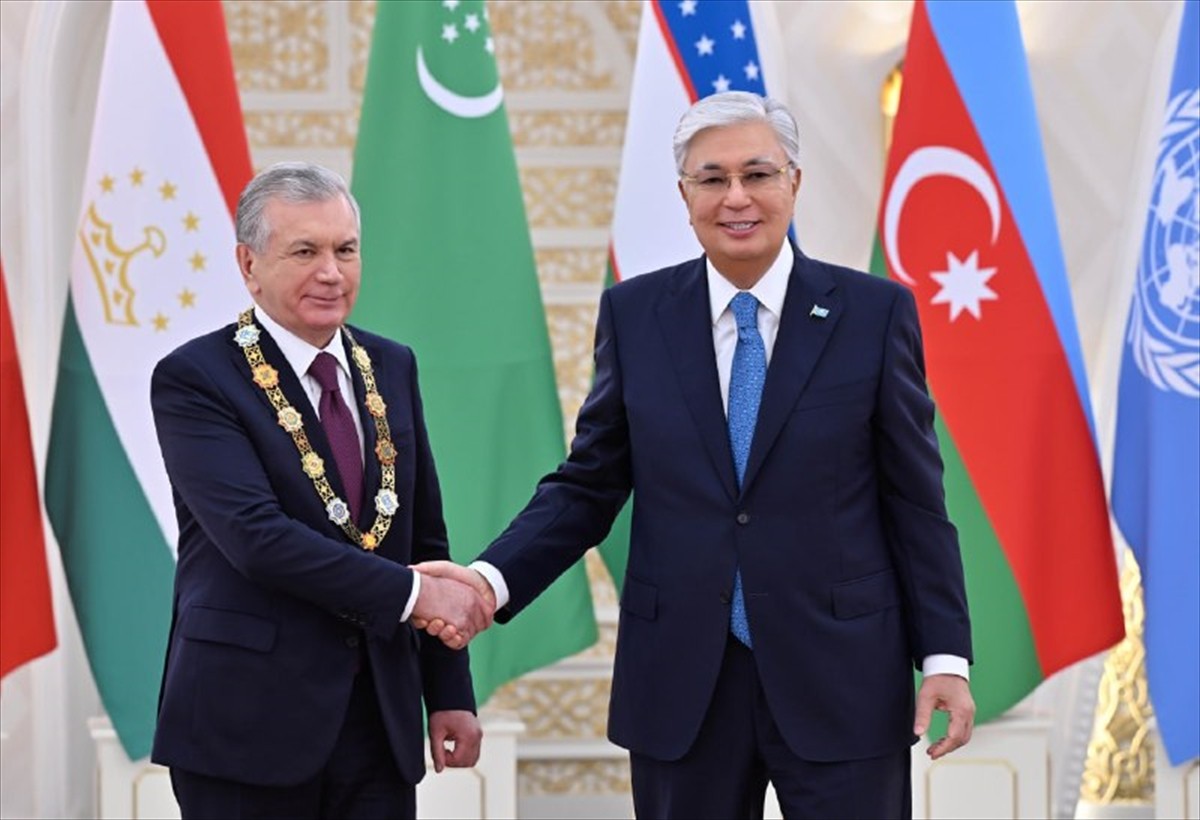 Kazakistan'ın başkenti Astana'da, Kazakistan, Kırgızistan, Özbekistan, Türkmenistan, Tacikistan ve...