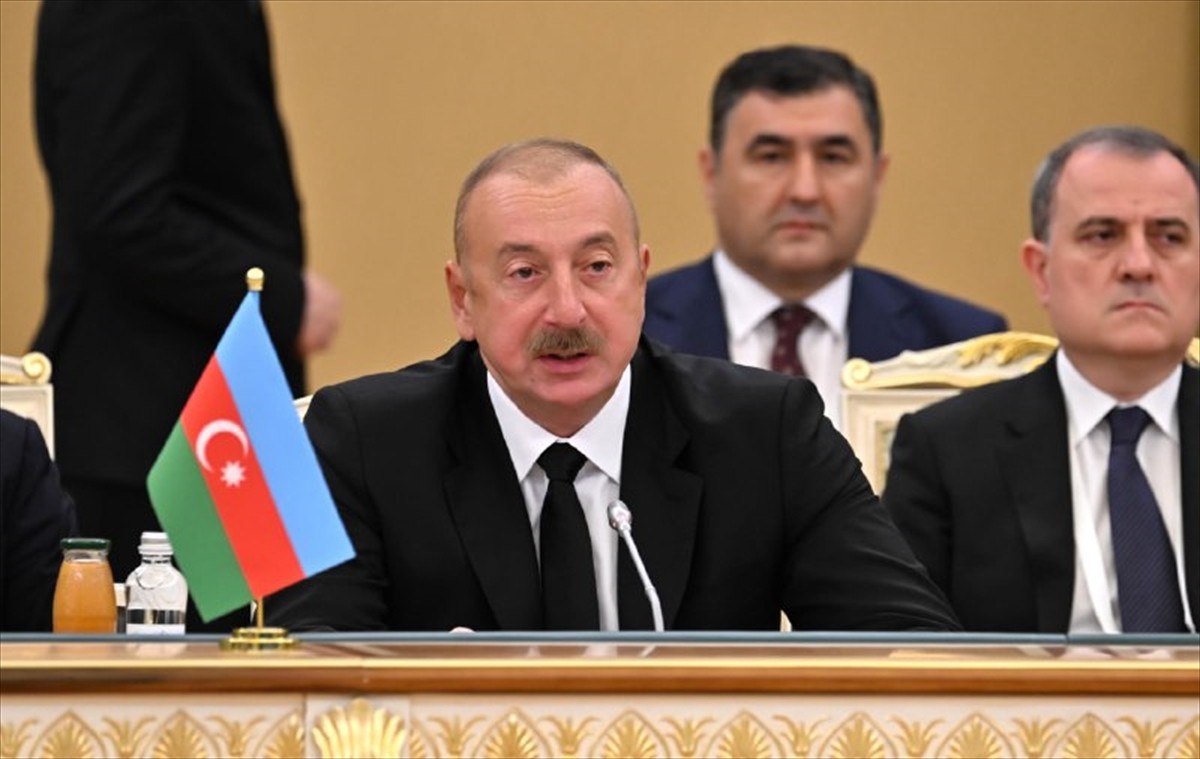 Kazakistan'ın başkenti Astana'da, Kazakistan, Kırgızistan, Özbekistan, Türkmenistan, Tacikistan ve...