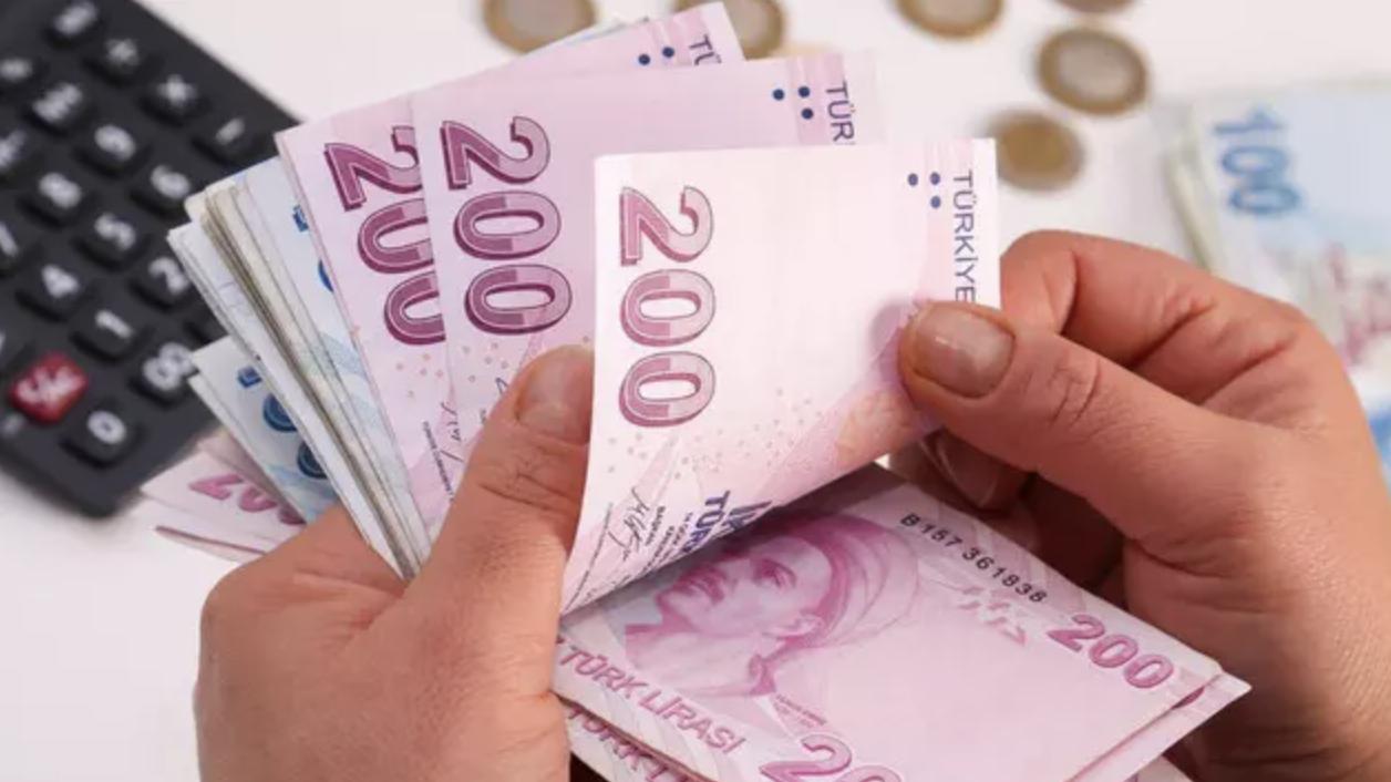 Memur ve Emekli Maaşlarına Zam Müjdesi! En Düşük Maaş 43 Bin TL’yi Aşıyor: İşte Meslek Meslek Maaş Tablosu