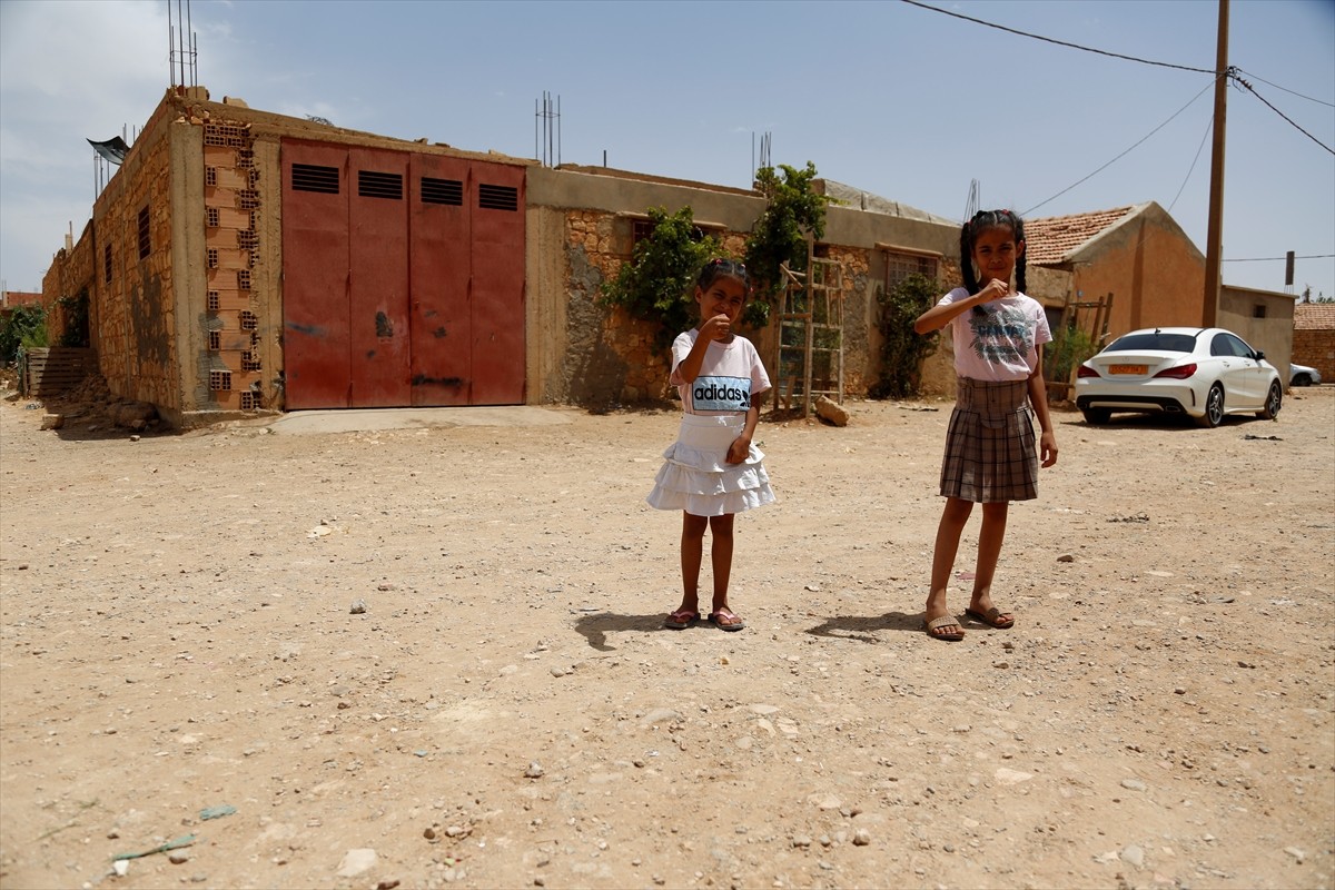 Paris 2024 Olimpiyat Oyunları'nda finale kalan Cezayirli boksör İman Halif, yakınları ve doğduğu...