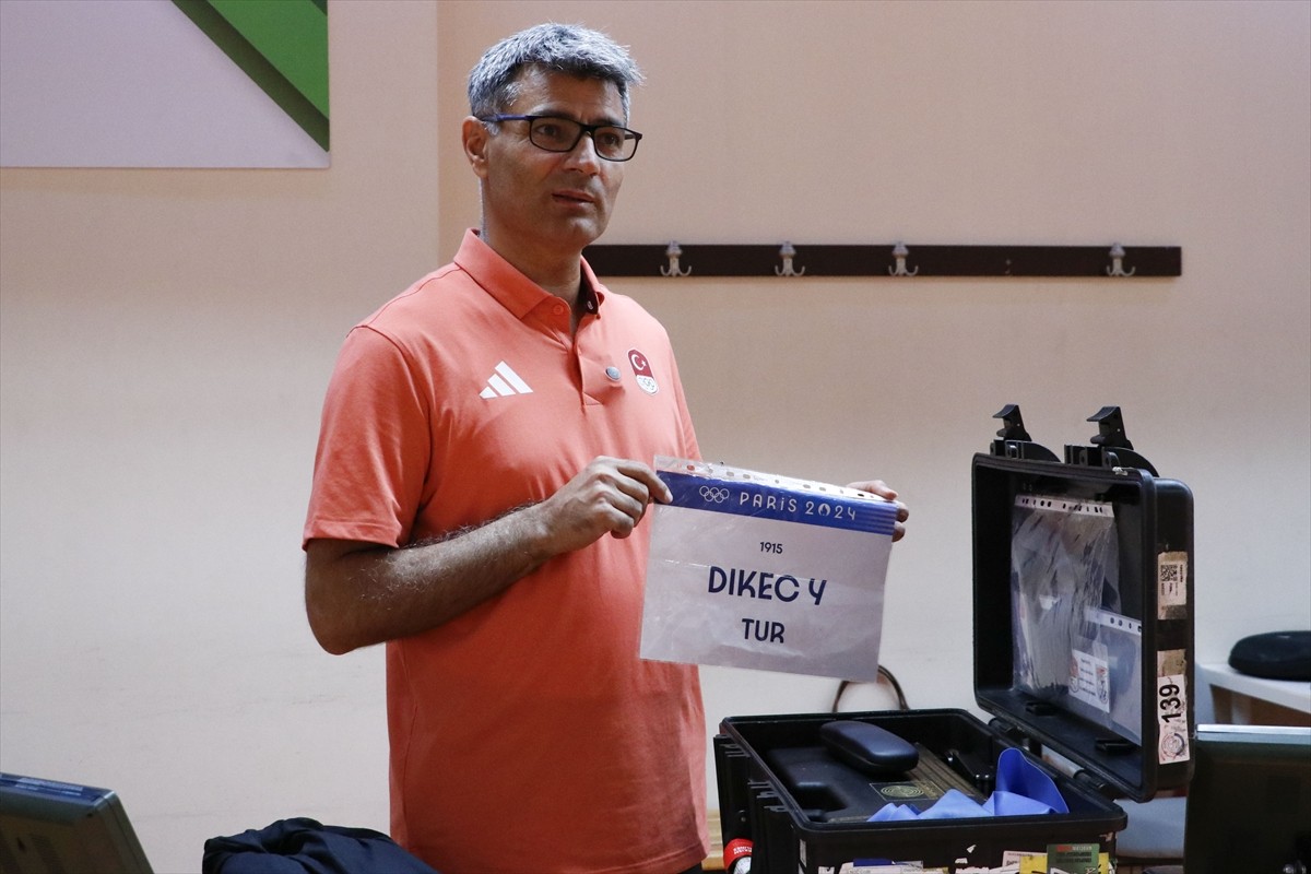 Paris 2024 Olimpiyatları'nda karışık takım 10 metre havalı tabanca kategorisinde Şevval İlayda...