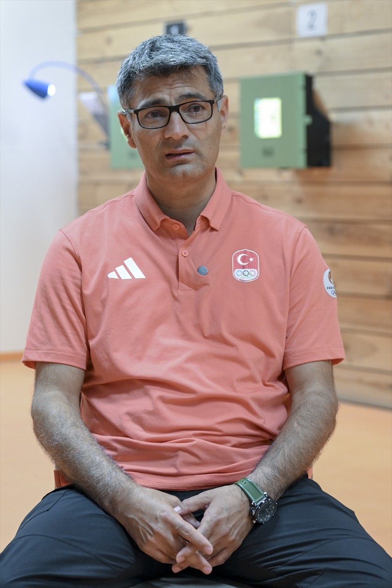 Paris 2024 Olimpiyatları'nda karışık takım 10 metre havalı tabanca kategorisinde Şevval İlayda...