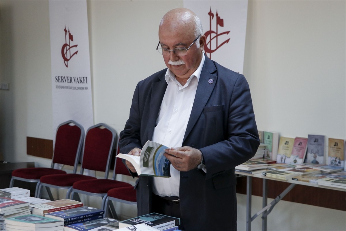 Server Basın Yayın İlim ve Sosyal Dayanışma Vakfı tarafından hayat geçirilen Kitap Okuma...