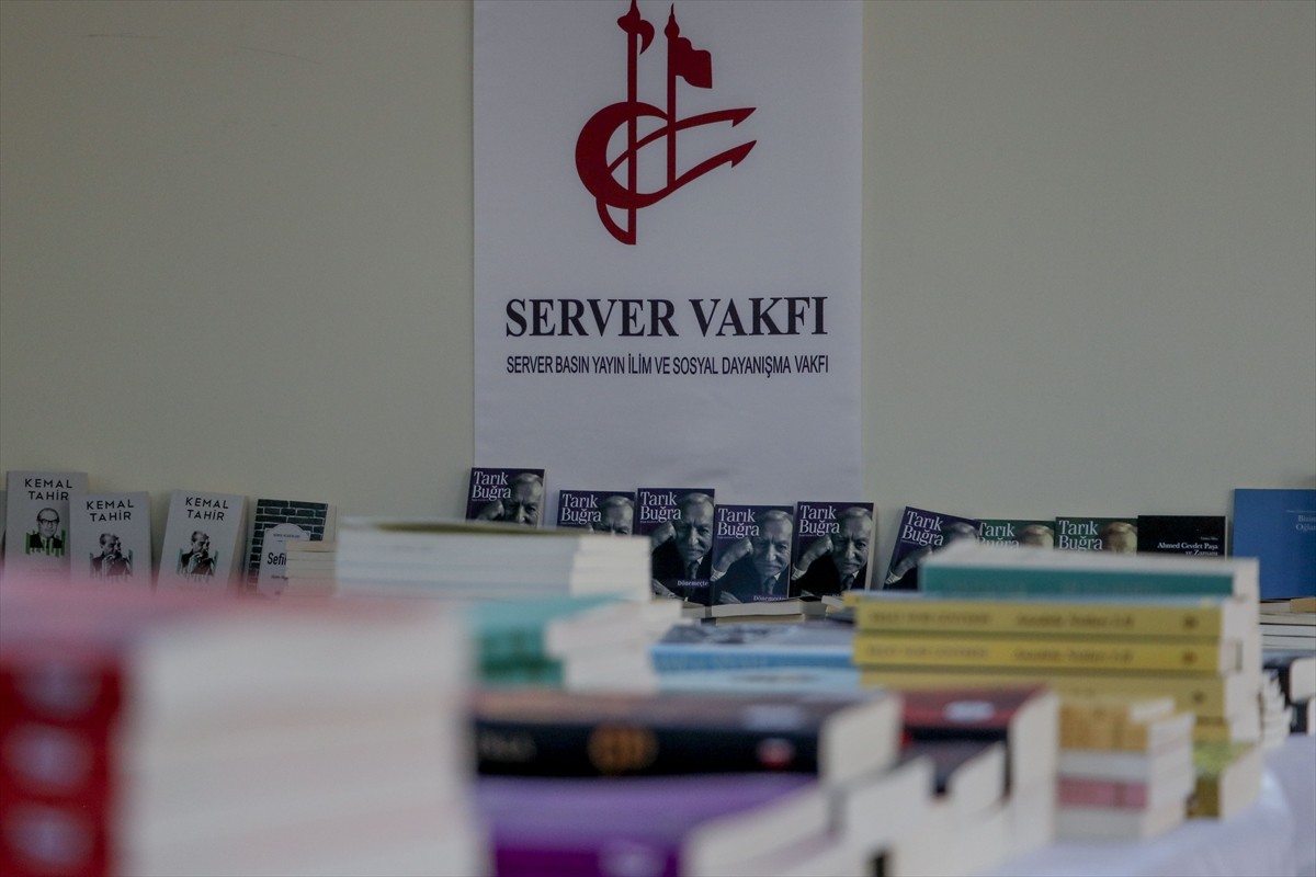 Server Basın Yayın İlim ve Sosyal Dayanışma Vakfı tarafından hayat geçirilen Kitap Okuma...