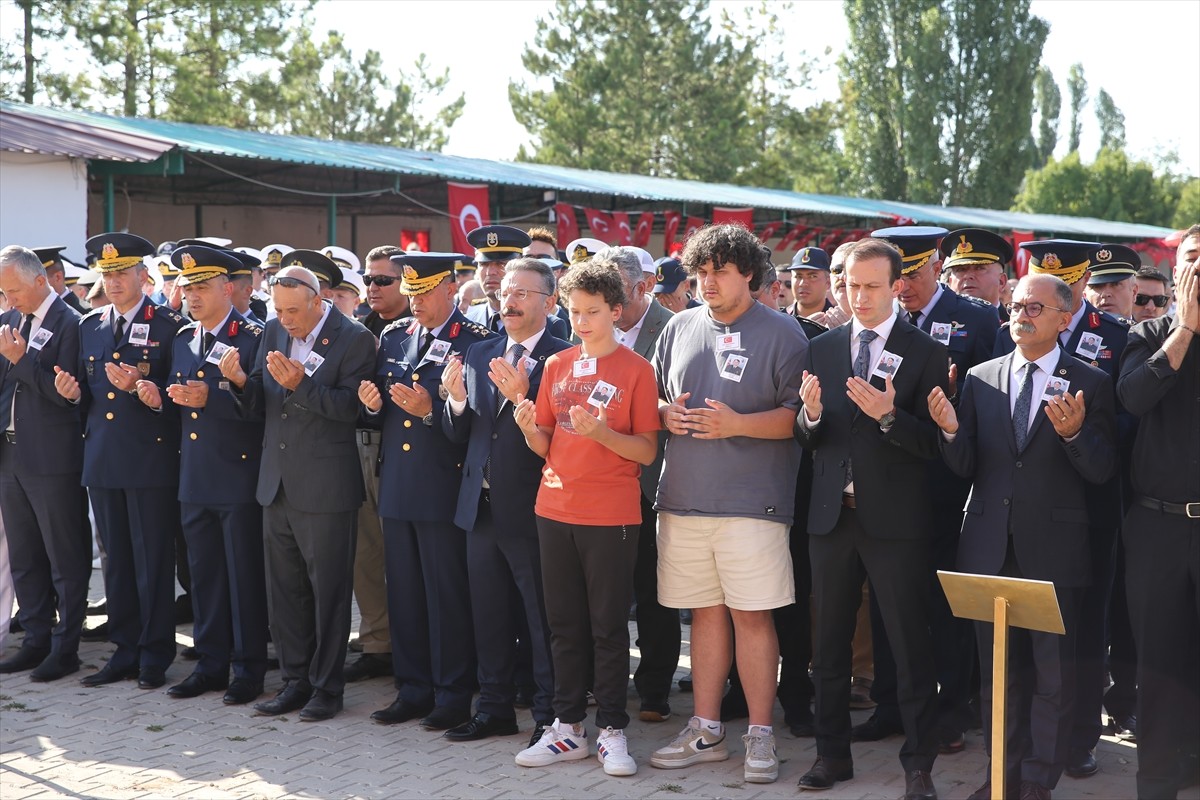Somali Türk Görev Kuvveti'nde görevliyken geçirdiği kalp krizi sonucu şehit olan Uzman Çavuş Seydi...