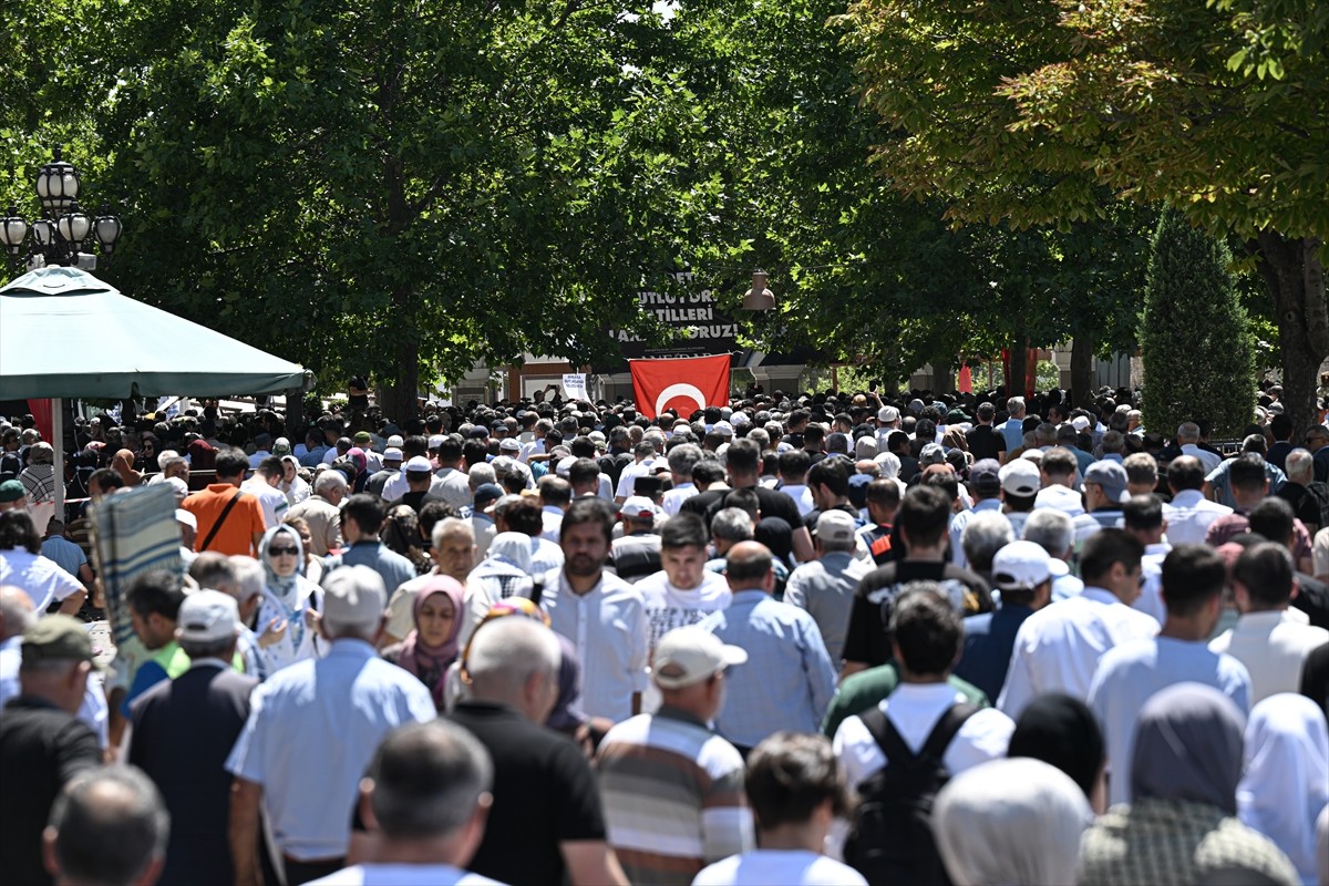 Suikasta uğrayan Hamas Siyasi Büro Başkanı İsmail Heniyye için Ankara'da gıyabi cenaze namazı...