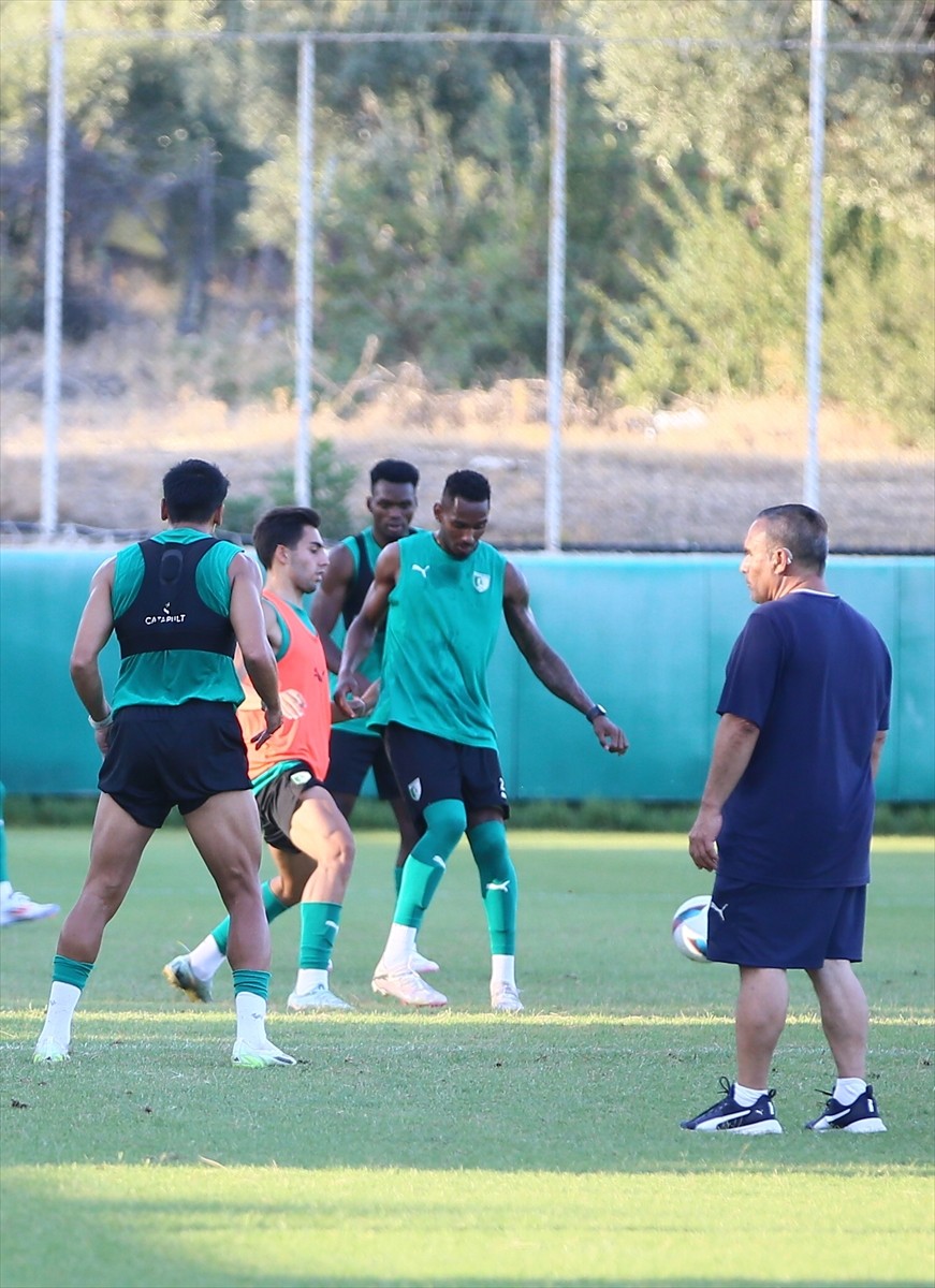 Süper Lig'de ilk kez mücadele edecek Sipay Bodrum FK'de yeni transferlerden Christophe Herelle...